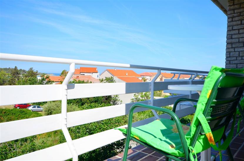 Room S1, for 2 persons