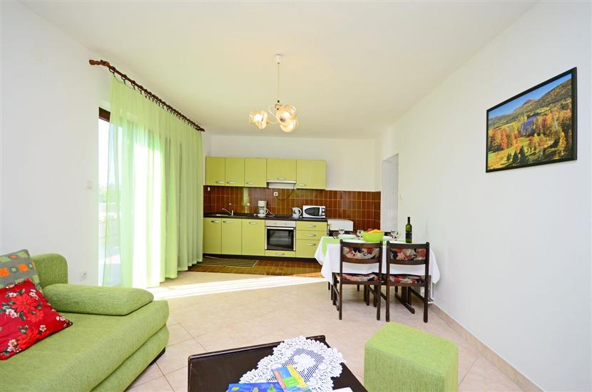 Apartment A1, for 5 persons