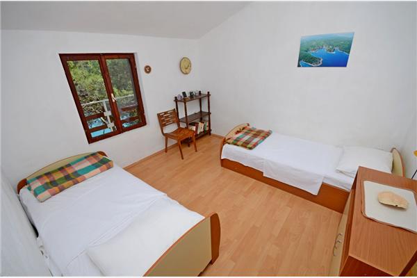 Apartment A1, for 5 persons