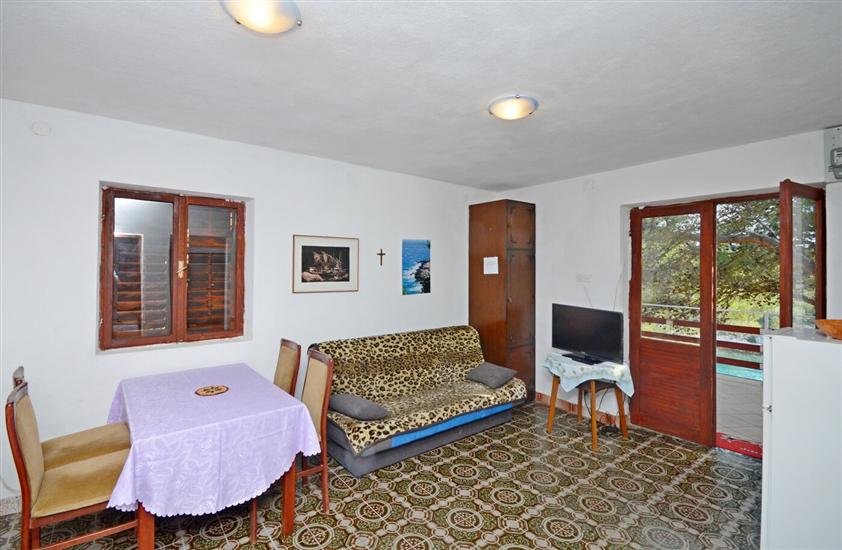 Apartment A2, for 5 persons