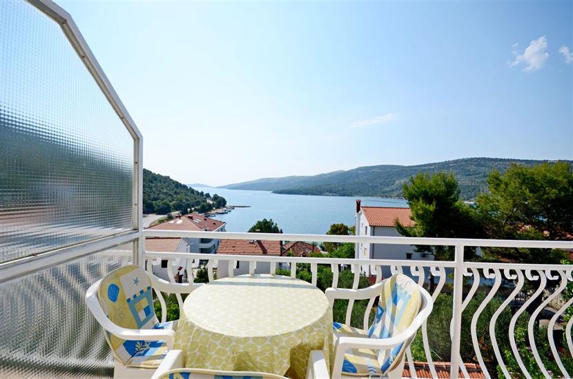 Apartment A1, for 3 persons