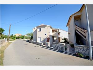 Apartment North Dalmatian islands,BookIvanFrom 85 €