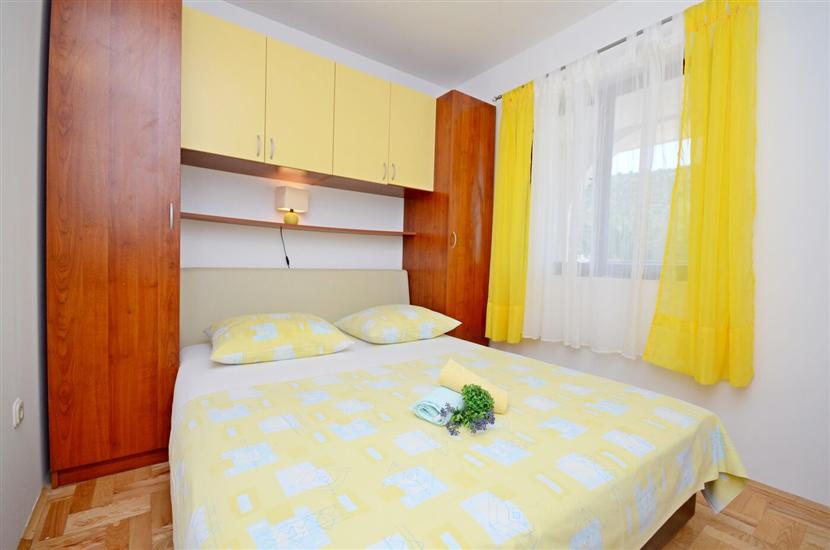 Apartment A1, for 5 persons