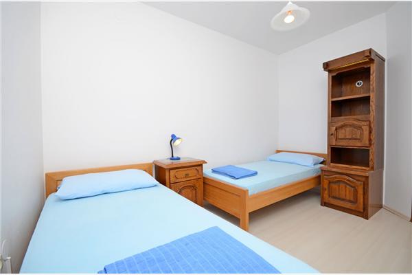 Apartment A1, for 5 persons