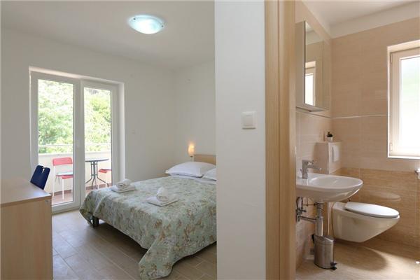 Apartment A1, for 5 persons