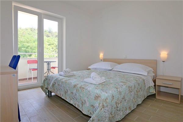 Apartment A1, for 5 persons