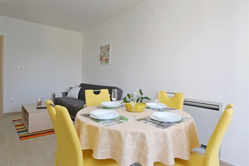 Apartment A2, for 5 persons