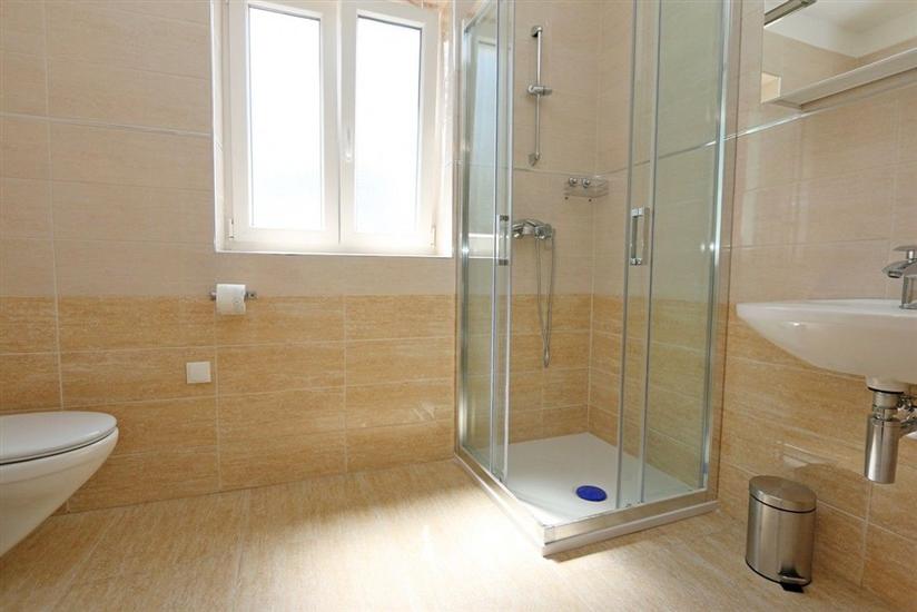 Apartment A4, for 5 persons