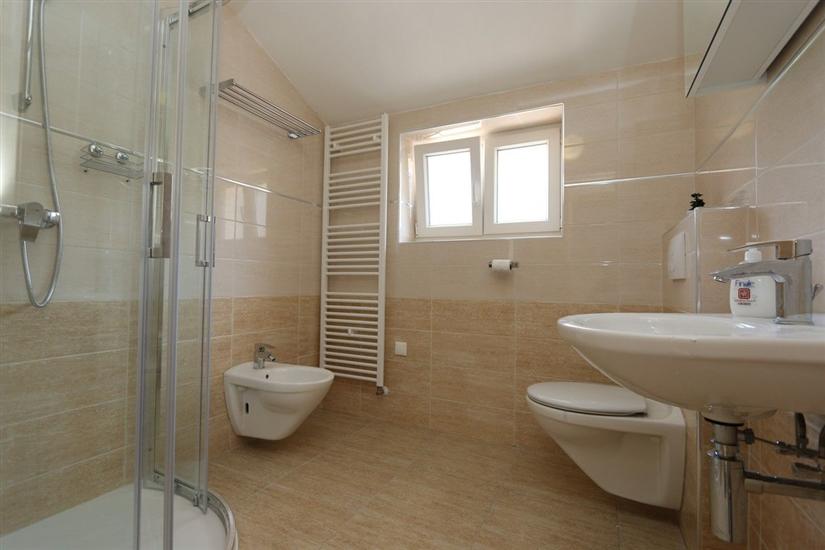 Apartment A4, for 5 persons