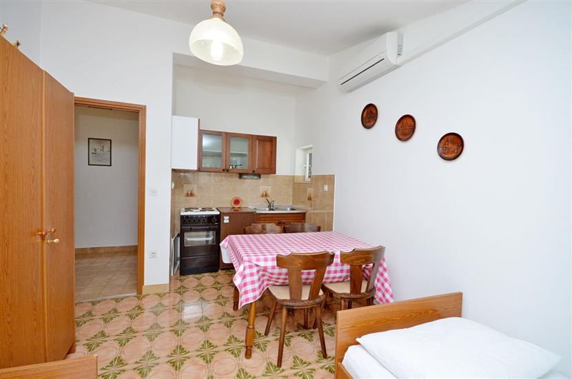 Apartment A1, for 4 persons