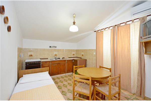 Apartment A2, for 4 persons
