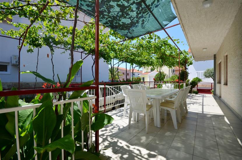 Apartment A1, for 9 persons