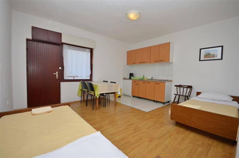 Apartmán A2, pre 4 osoby