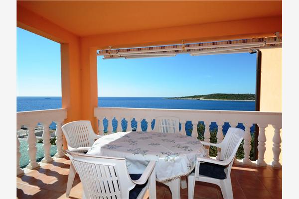 Apartment A1, for 3 persons