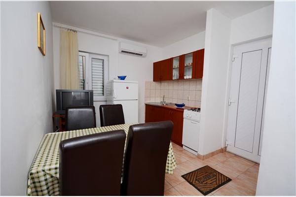 Apartment A2, for 4 persons