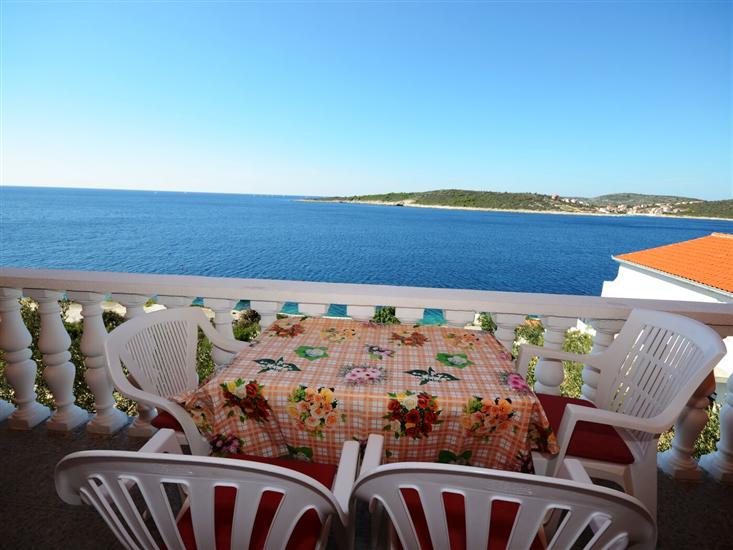 Apartment A2, for 4 persons