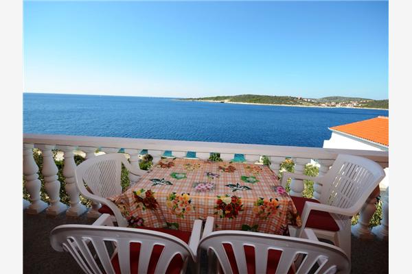 Apartment A2, for 4 persons