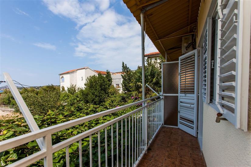 Apartment A2, for 6 persons