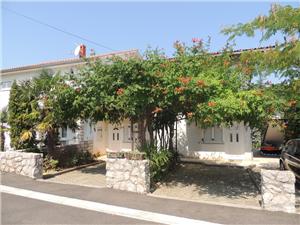 Apartment Kvarners islands,BookDragicaFrom 58 €