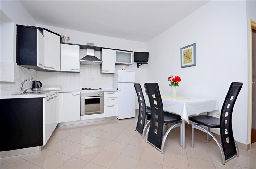 Apartment A6, for 4 persons