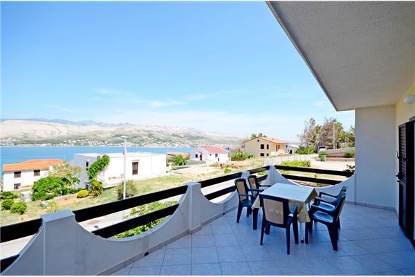 Apartment A6, for 4 persons