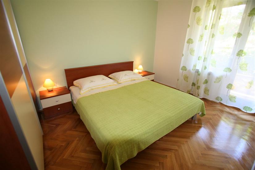 Apartment A2, for 5 persons