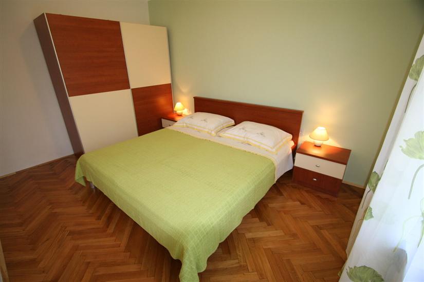 Apartment A2, for 5 persons