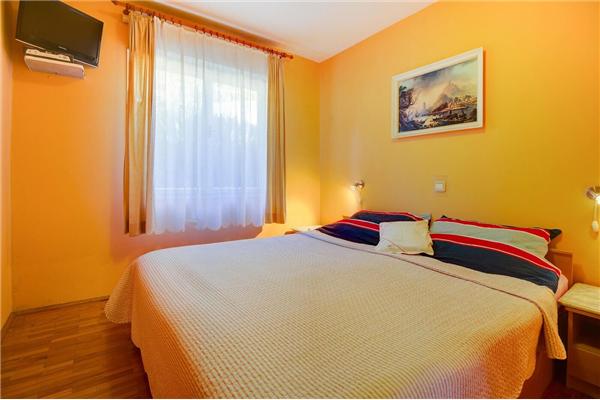 Apartment A1, for 4 persons
