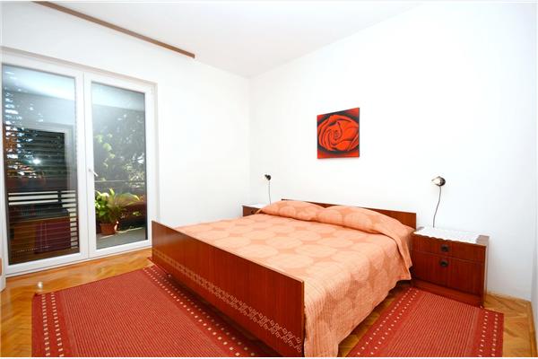 Apartment A2, for 5 persons