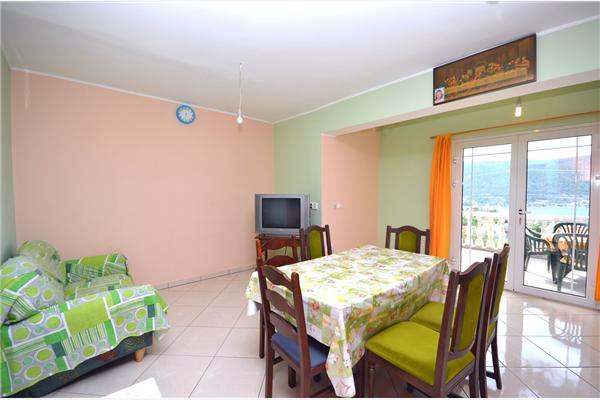 Apartment A3, for 6 persons