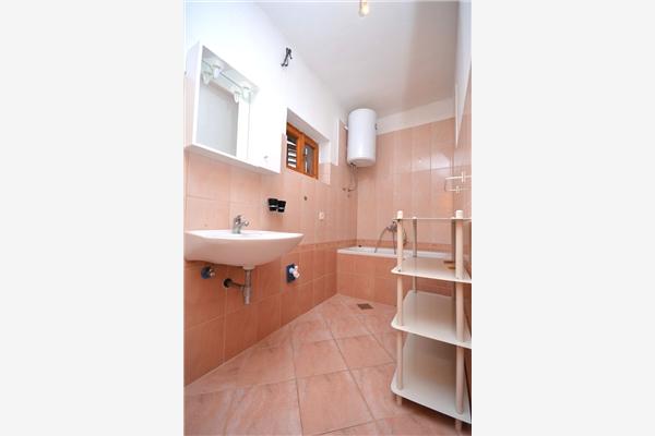 Apartment A3, for 6 persons