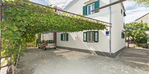 Apartman - Rogoznica