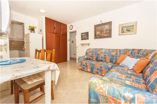 Apartment A1, for 5 persons