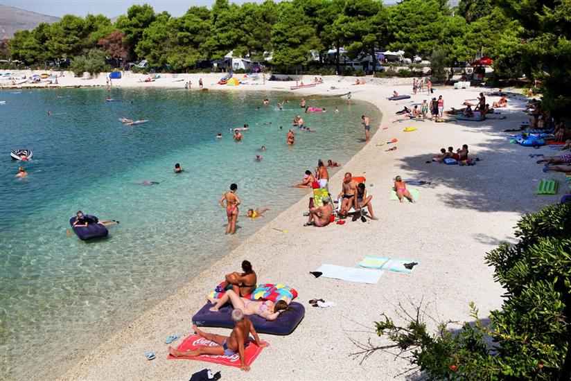 Apartments and Room Maestral