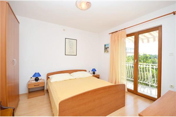 Apartment A2, for 5 persons