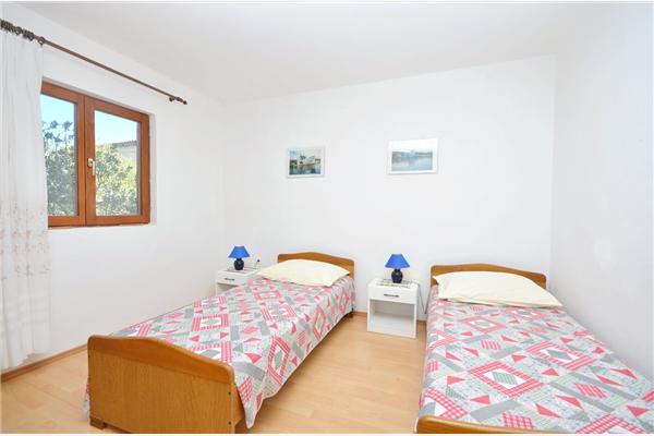 Apartment A2, for 5 persons
