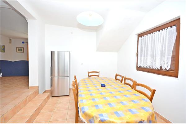 Apartment A2, for 5 persons