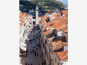 Stradun-street-Dubrovnik