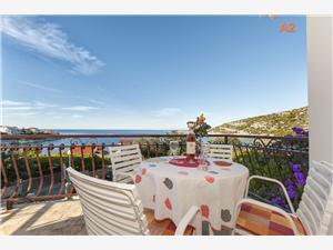 Apartments Luna  Gordana Razanj, Size 70.00 m2, Airline distance to the sea 30 m, Airline distance to town centre 800 m