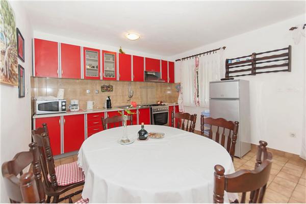 Apartment A1, for 5 persons