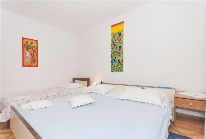 Apartment A1, for 5 persons