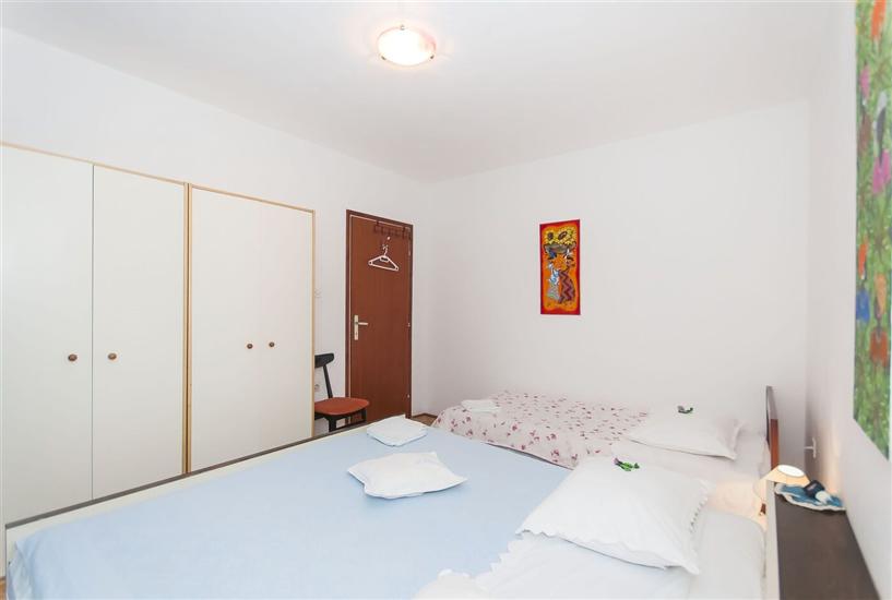 Apartment A1, for 5 persons