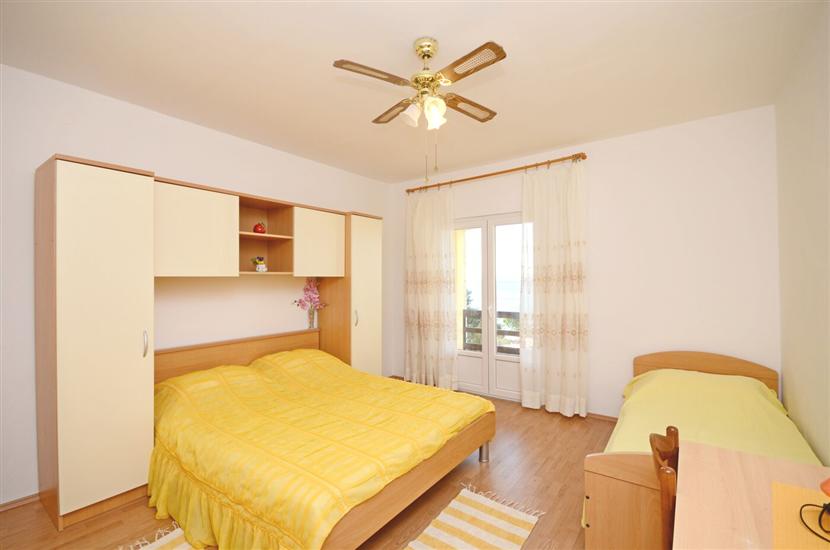 Apartment A4, for 5 persons