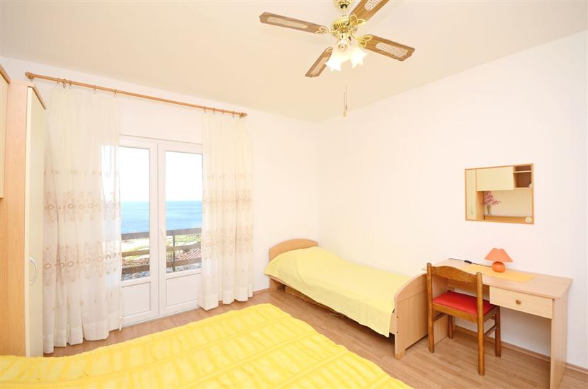 Apartment A4, for 5 persons