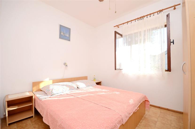 Apartment A4, for 5 persons