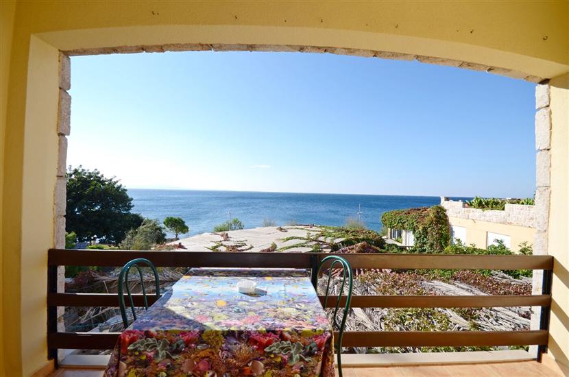 Apartment A4, for 5 persons