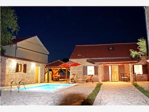 Villa Tihomir Bogatic Prominski, Stone house, Size 110.00 m2, Accommodation with pool