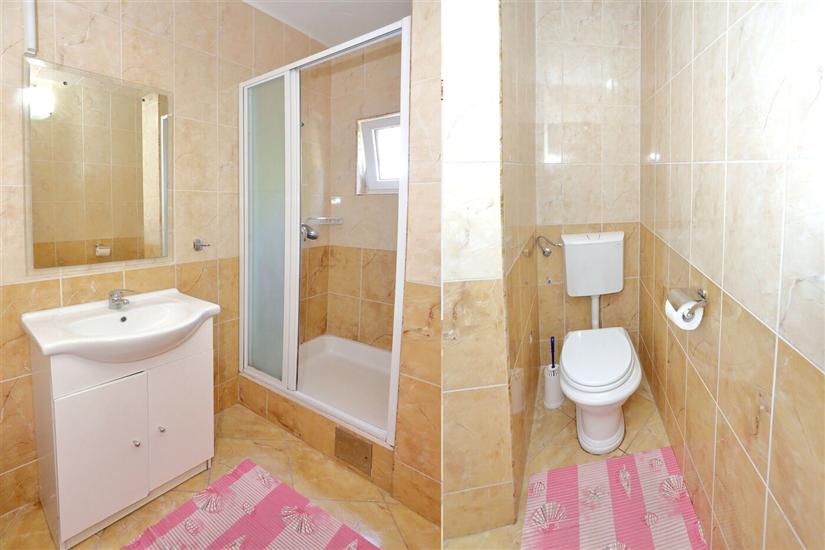 Apartment A6, for 5 persons