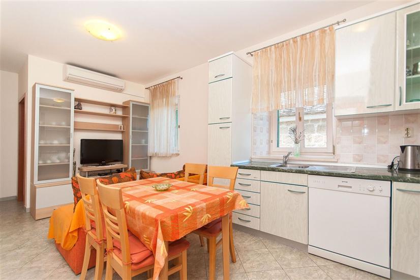 Apartment A1, for 4 persons