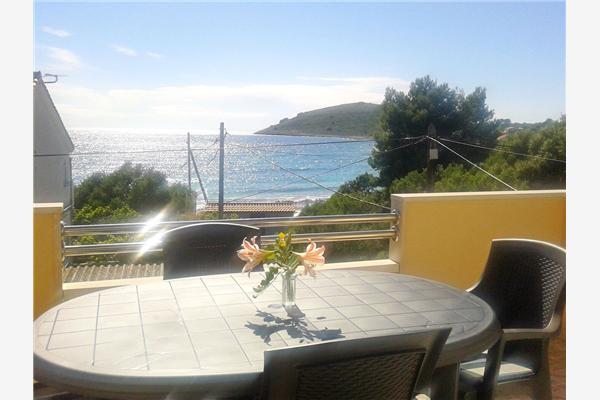 Apartment A1, for 6 persons